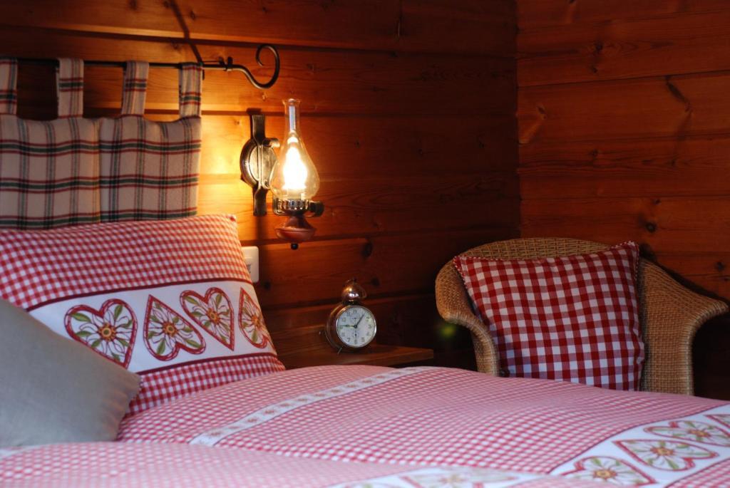 Salzano Basic Rooms Інтерлакен Номер фото